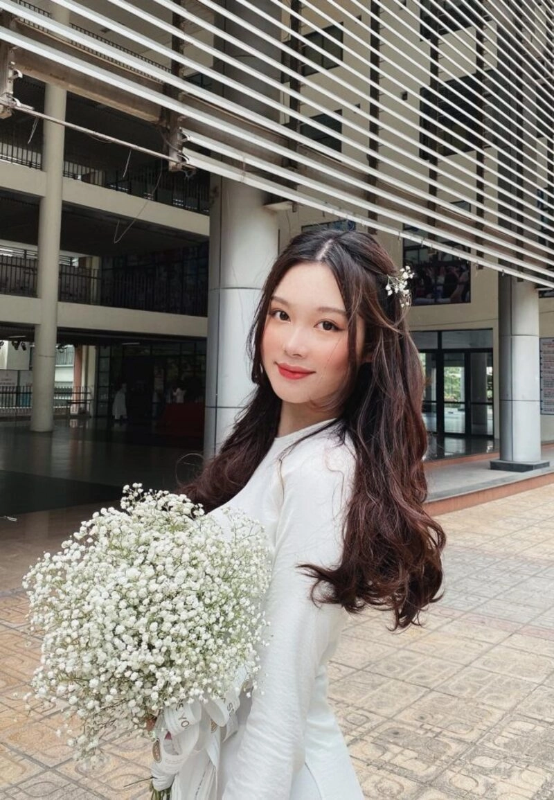 ảnh trần hà linh