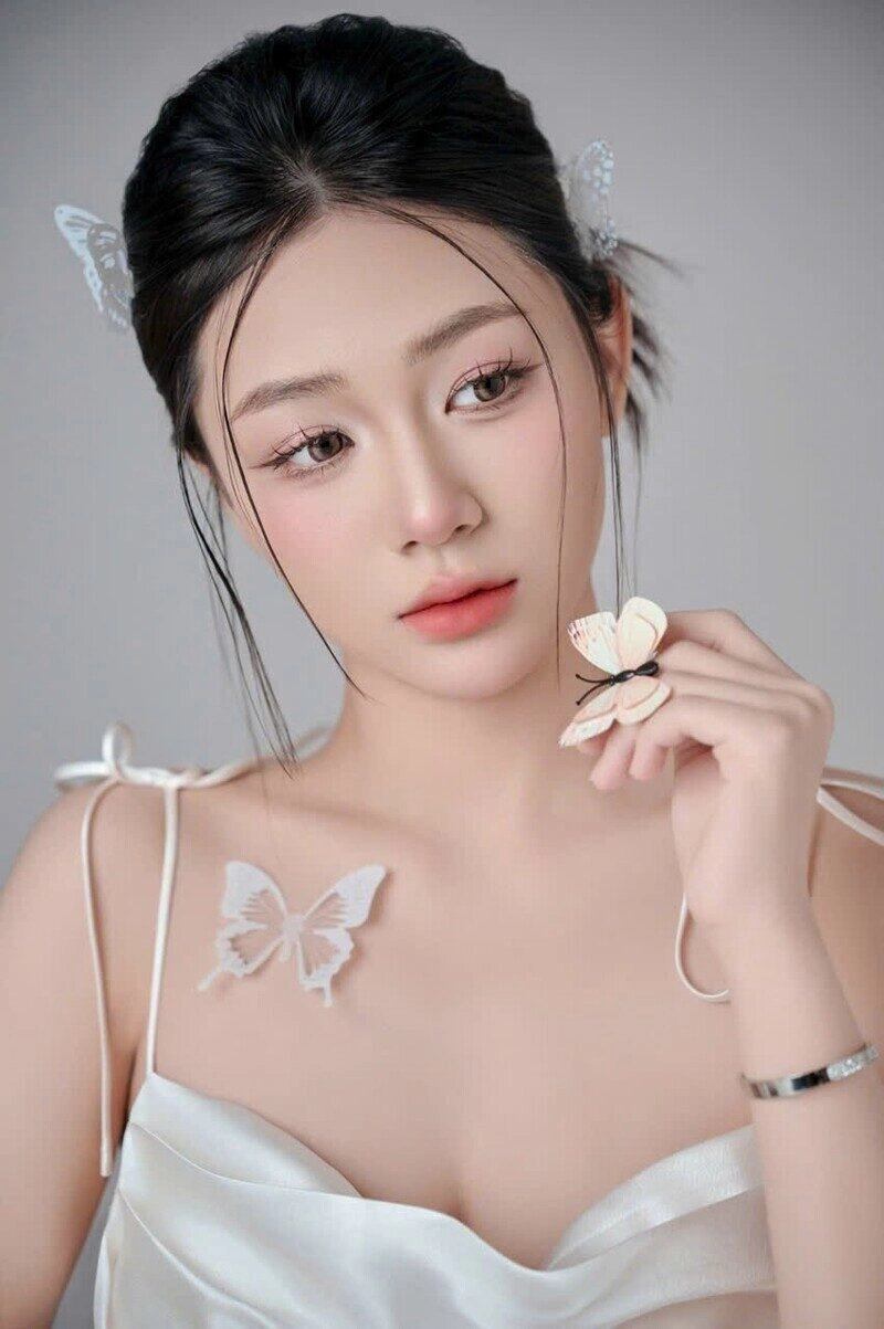 ảnh trần hà linh