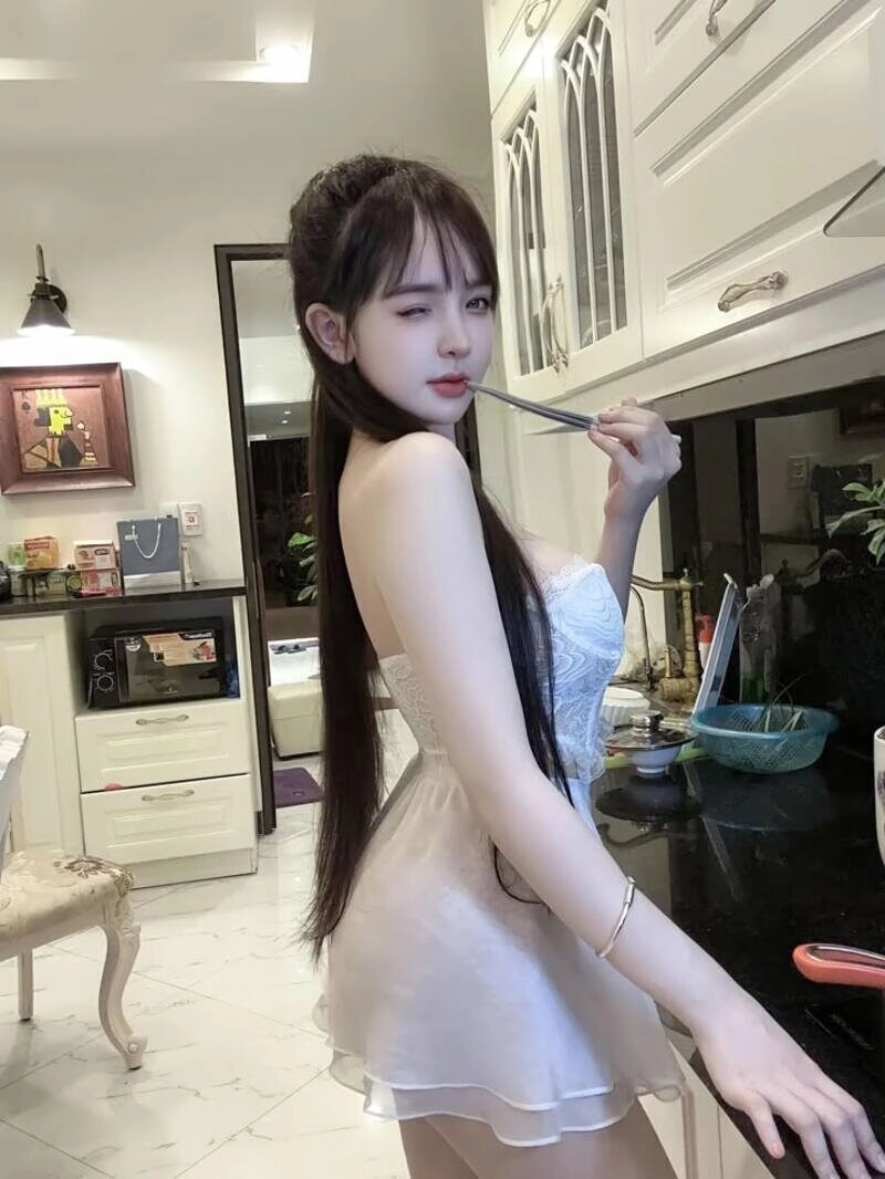 trần huyền châu sexy