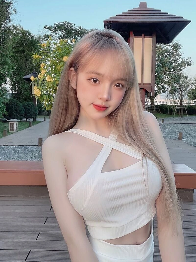 trần huyền châu sexy